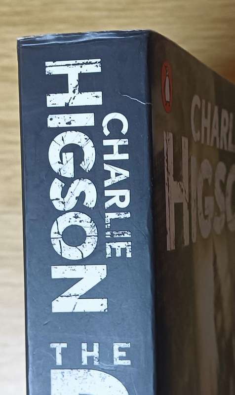 The Dead - Charlie Higson - Softcover - 448 pages