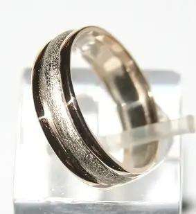 9k / 9ct yellow & white gold Designer BAND: 6mm, size O, P or Q