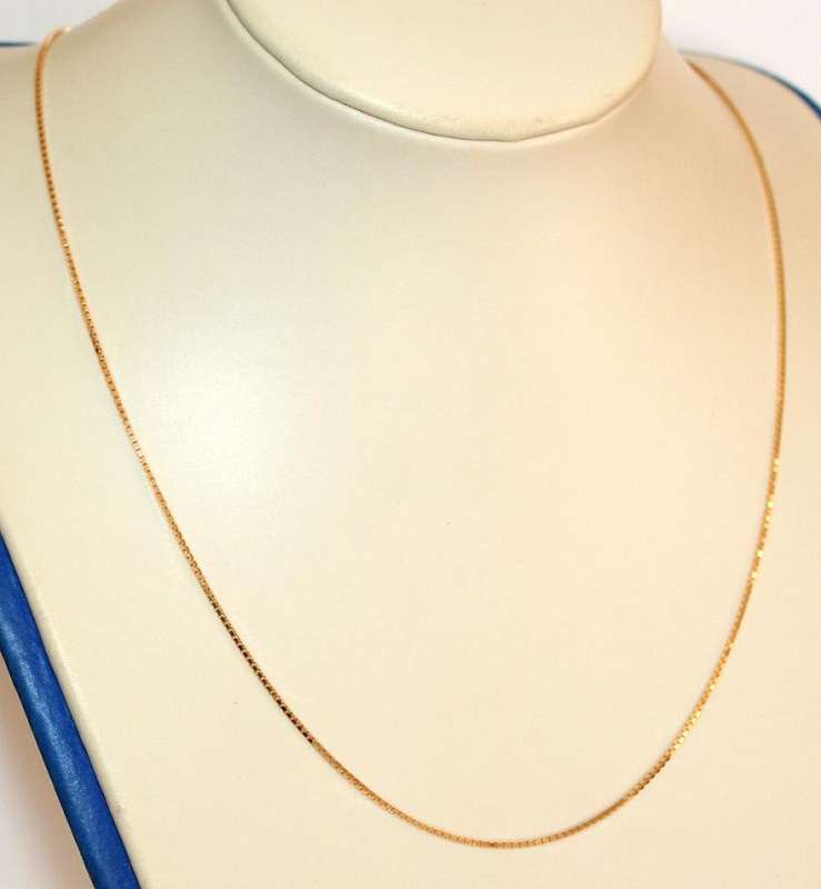 9k / 9ct gold box link CHAIN: 0.7mm wide, 46cm