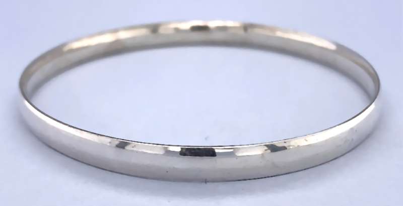 6mm wide D-shaped Bangle, 70mm diameter