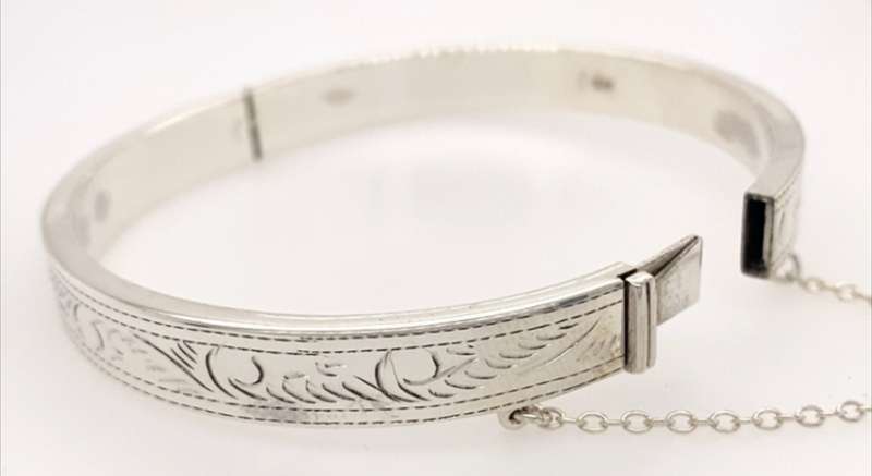 Flat Engraved Snap BANGLE: 8mm wide, 60mm interior, sterling silver