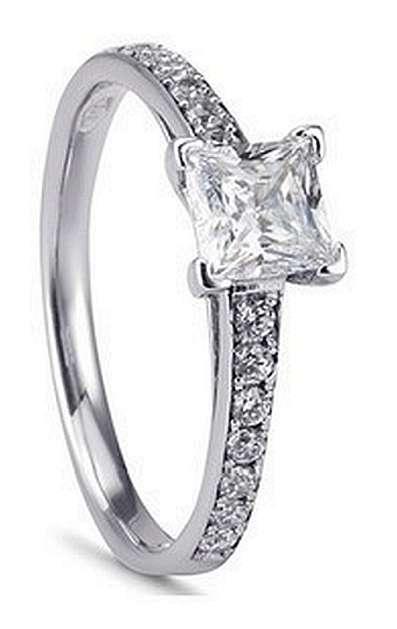 9k / 9ct white gold Engagement or Dress RING: Princess & RBC simulated diamonds GLAMOROUS