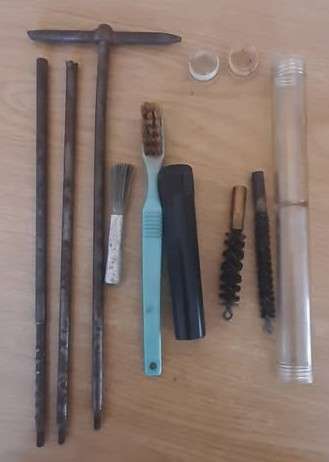 SA/RHODESIAN ARMY RIFLE CLEANING KIT