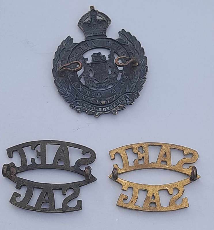 S.A.E.C. INSIGNIA