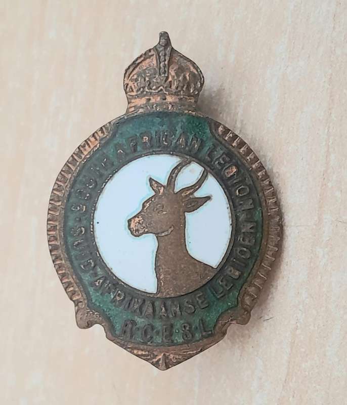S.A. LEGION WOMENS AUXILIARY LAPEL BADGE