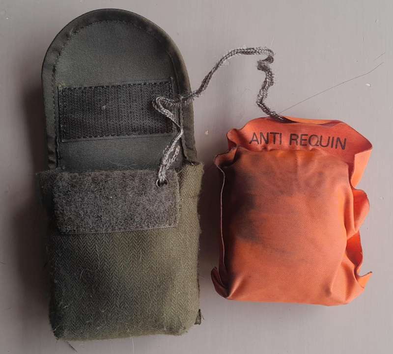 FRENCH AIRFORCE SURVIVAL KIT SHARK REPELLENT