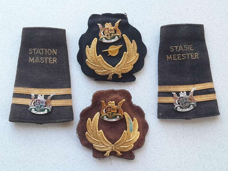 VINTAGE SAR/SAS STATION MASTER INSIGNIA