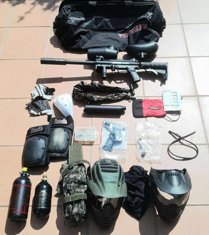 TIPPMANN PAINTBALL RIFLE + COMPLETE KIT with many extras