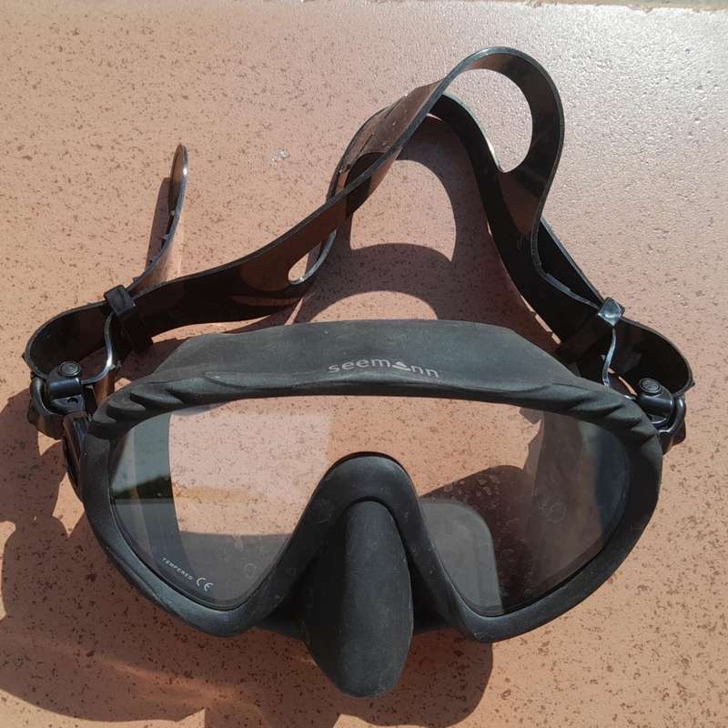 SCUBAPRO WETSUIT (Mens) + booties, mask & flippers