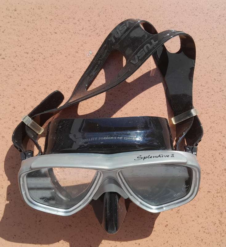 SCUBAPRO WETSUIT (Lady) + booties, mask & flippers