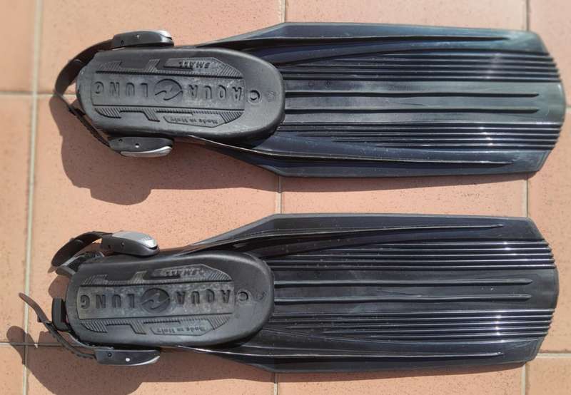 SCUBAPRO WETSUIT (Mens) + booties, mask & flippers