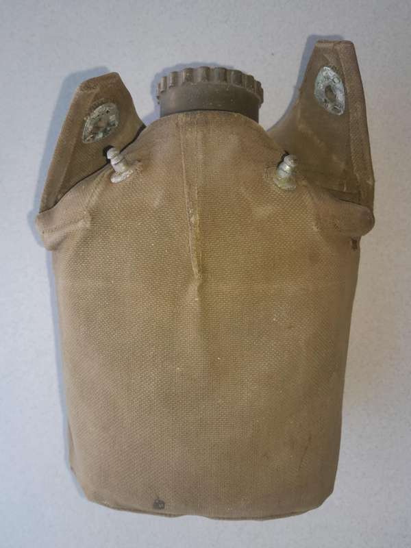 Rhodesian Bush War: 1970s Rhodesian Army Patt. 61 Canteen w/ Cover