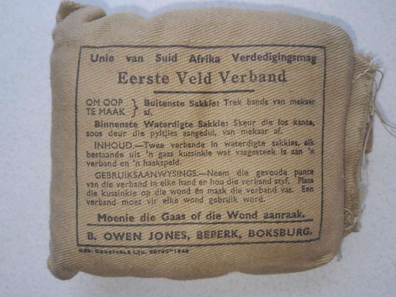 WWII U.D.F. FIELD DRESSING *BILINGUAL*