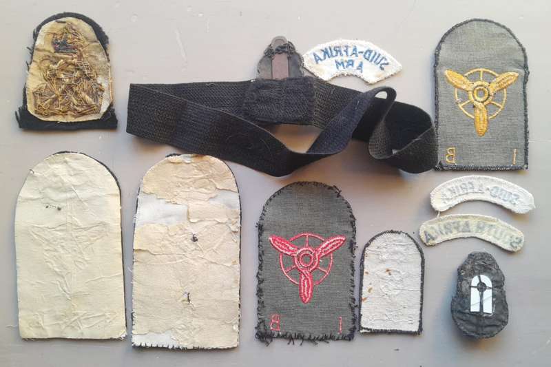 VINTAGE SA NAVY INSIGNIA