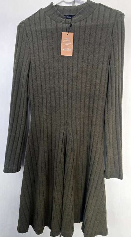Long sleeve fit-and-feel ladies top, longer length, soft feel