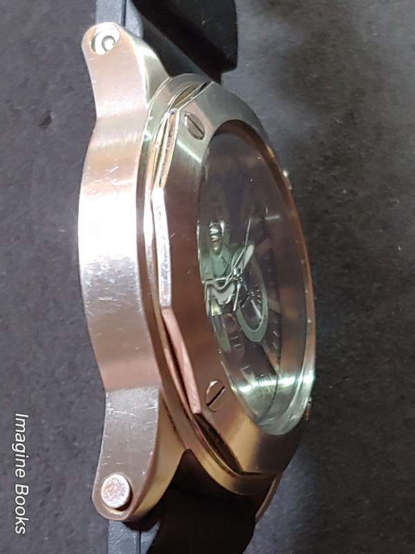 Guess Steel - Quartz Man's Watch - REDUCED TO CLEAR (starts/stops)