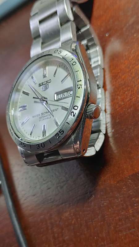 Seiko 5 Automatic
