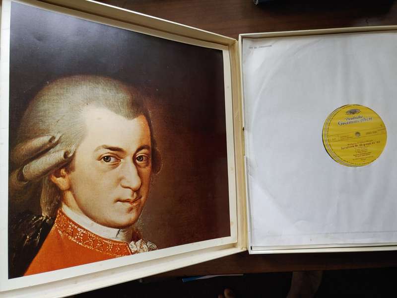 Mozart / - Die Grossen Simphonien 25-41 - LP Set x 7 - Deutsche Grammophon - Berliner Philharmoniker
