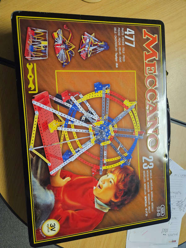 Meccano 477 piece collectors edition