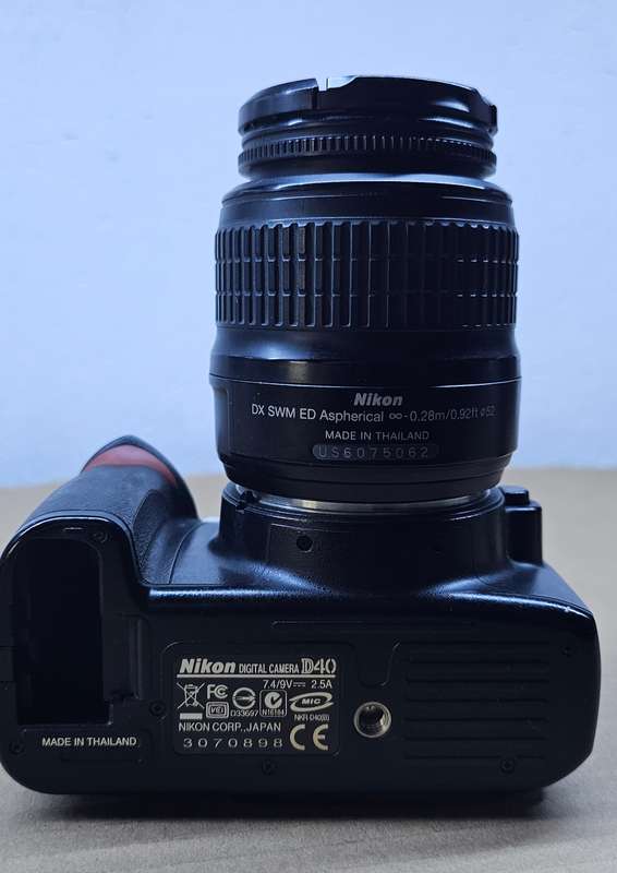 Nikon D40 Digital Camera