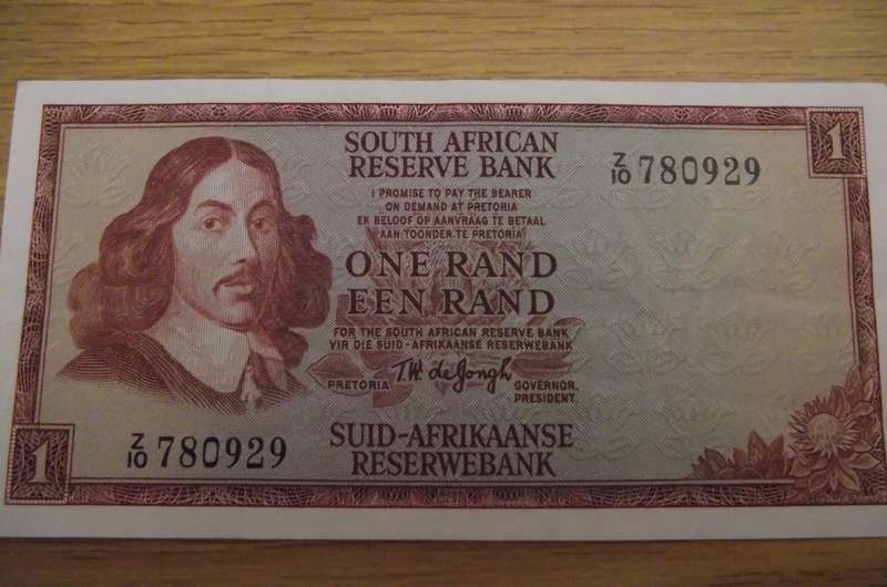 RARE : REPLACEMENT NOTE :  1 RAND : 1 st Issue : Z 10  E / A : T W DE JONGH : WM , SPRINGBOK - SEE D