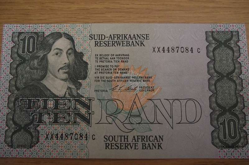 REPLACEMENT NOTE :  10 RAND : 1 st Issue : XX :   A / E : C L STALS  : 1990