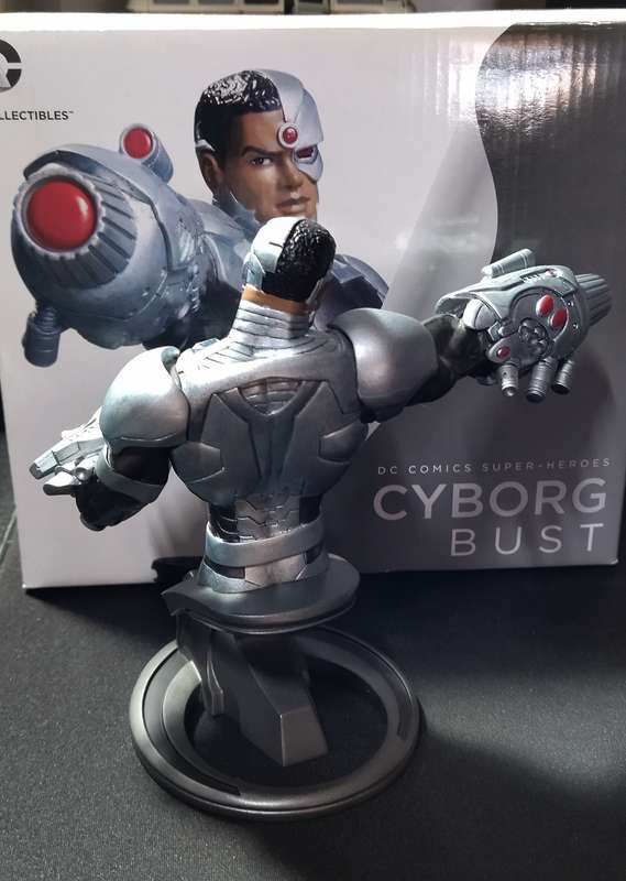 CYBORG BUST STATUE