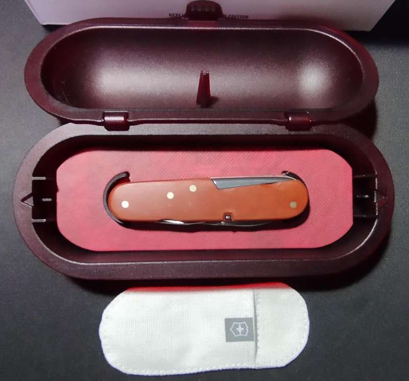 LIMITED EDITION VICTORINOX 1897