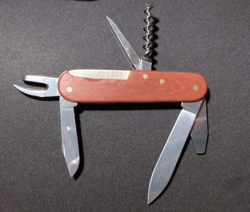 LIMITED EDITION VICTORINOX 1897