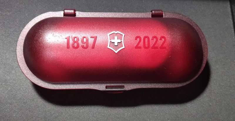 LIMITED EDITION VICTORINOX 1897