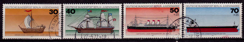 GERMANY BERLIN 1977, 14 April. YOUTH WELFARE - SHIPS, set, UH, CV +/-R 55.00 view scans