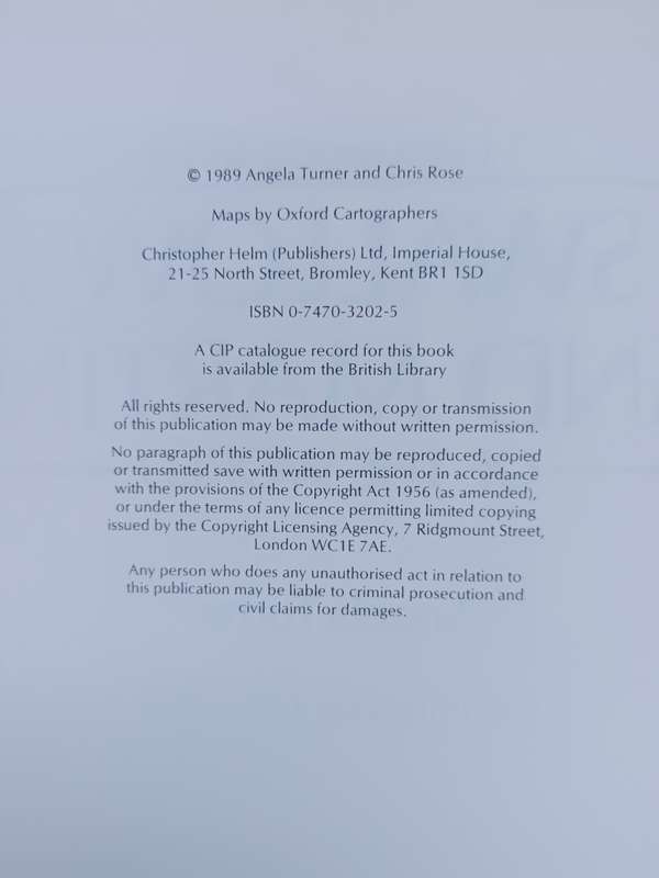 A Handbook to the Swallows and Martins of the World / Angela Turner & Chris Rose