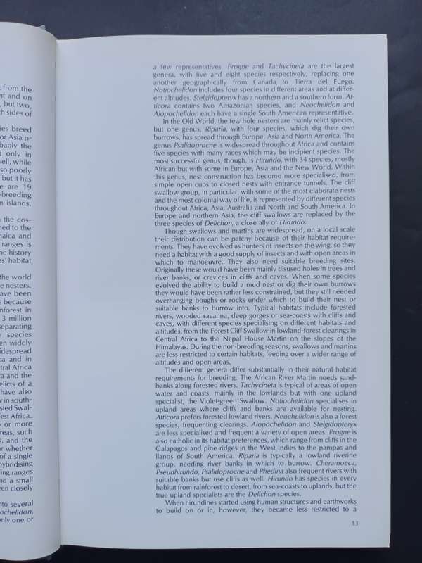 A Handbook to the Swallows and Martins of the World / Angela Turner & Chris Rose