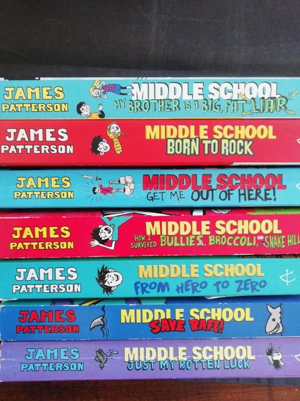 MIDDLE SCHOOL BOOKS / JAMES PATERSON (7 Volumes)