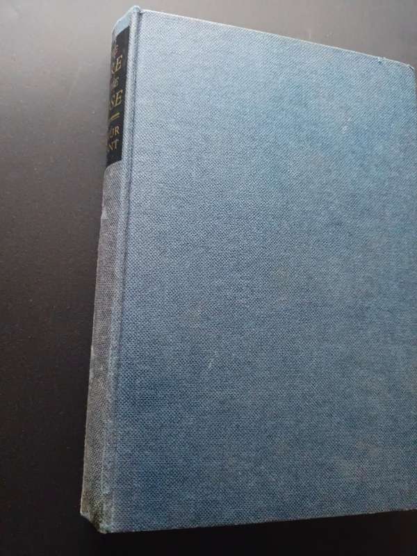The Fire and The Rose / Arthur Bryant