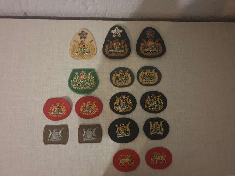 SADF, SA NAVY & SA ARMY, WARRANT OFFICER AND SERGEANT-MAJOR COLLECTION OF RANKS