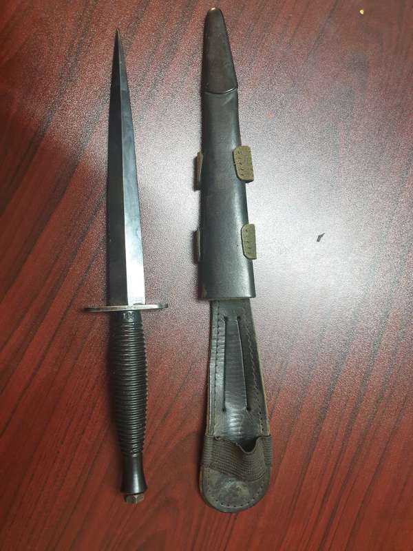 FAIRBAIRN SYKES COMMANDO KNIFE, BLACK HANDLE, BLACK BLADE, LEG SHEATH.