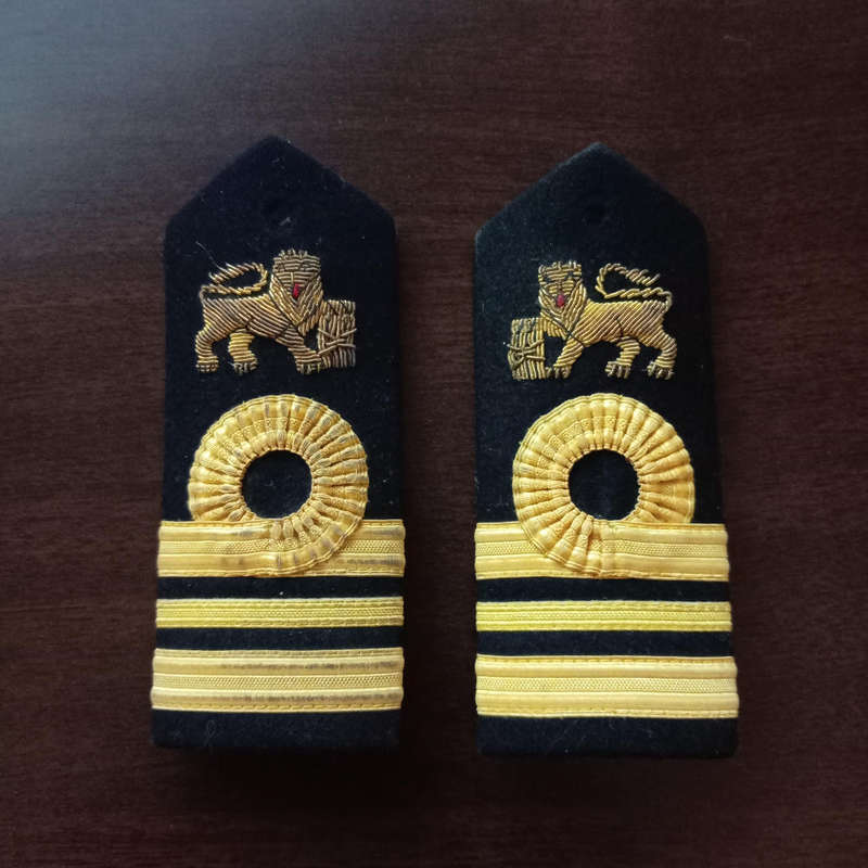 LIEUTENANT COMMANDER, EPAULETTES, SADF, SA NAVY