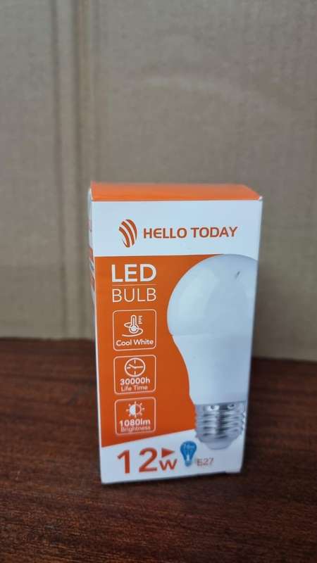 8 pack -  18w & 15w & 12w LED E27 Light bulb