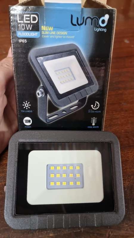 2 Pack outdoor Floodlights - 10w - #1 & #2
