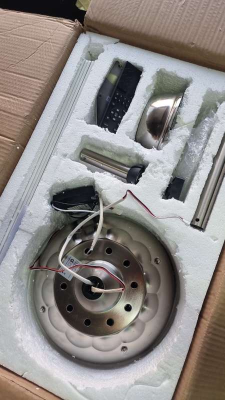 5 Blade Ceiling Fan With Light And Remote Control - FL626 #9