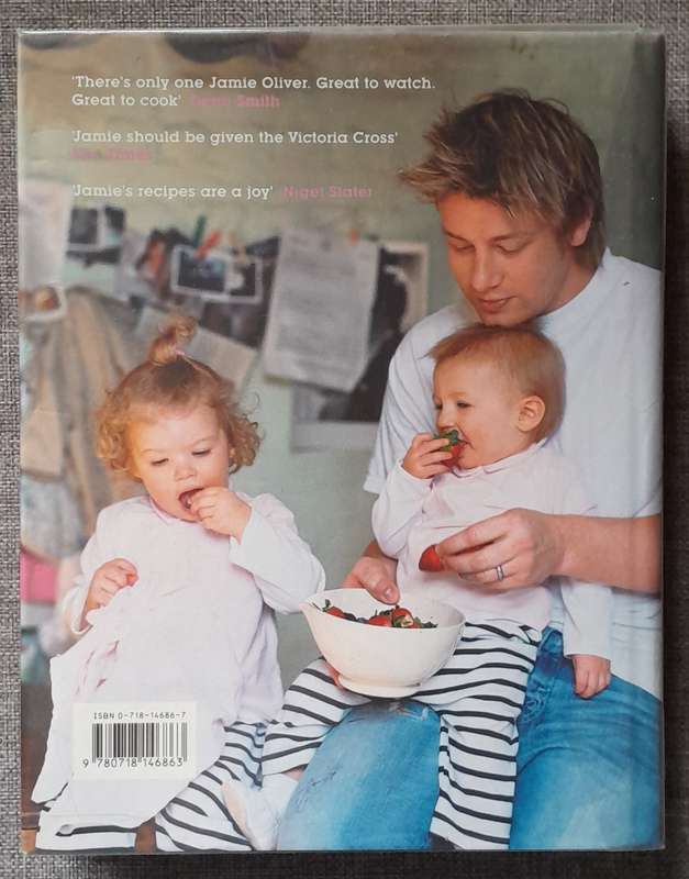 Jamie's Dinners essential Cookbook - Jamie Oliver (Hardcover)