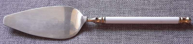 Martian Gold plated Cake Lifter with Ceramic handle (225mm)