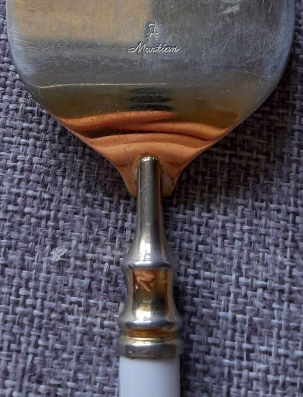 Martian Gold plated Cake Lifter with Ceramic handle (225mm)