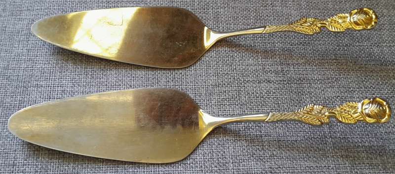 Eetrite 24k Gold plated Cake lifters x2
