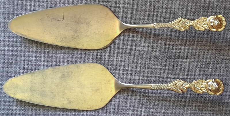 Eetrite 24k Gold plated Cake lifters x2