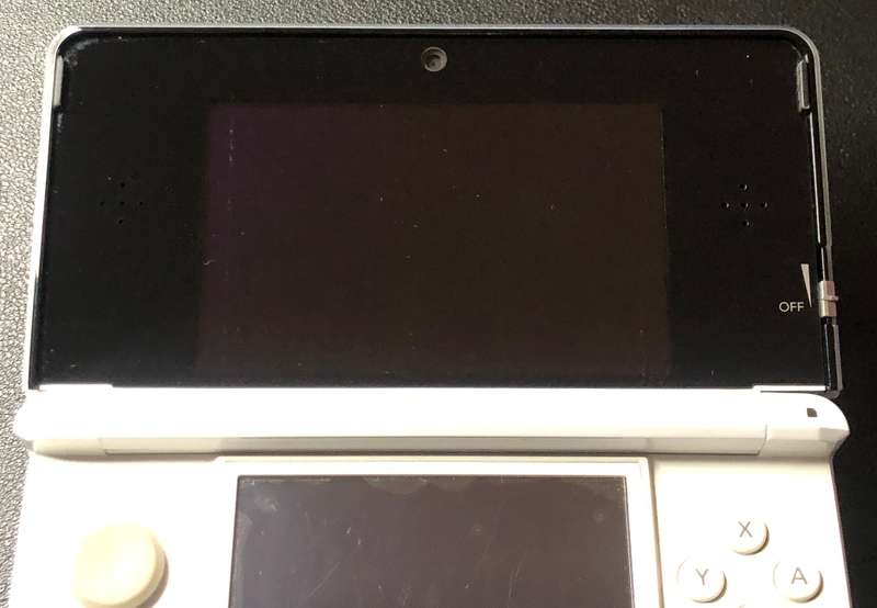 Nintendo 3DS Console + Super Mario 3D Land Game Bundle