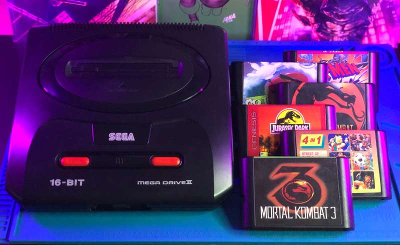 Sega Mega Drive II Console & Bootleg Game Bundle