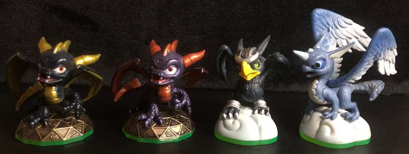 Skylanders: Spyro's Adventure Figure + Game Bundle - Nintendo Wii