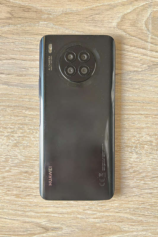 Huawei nova 8i
